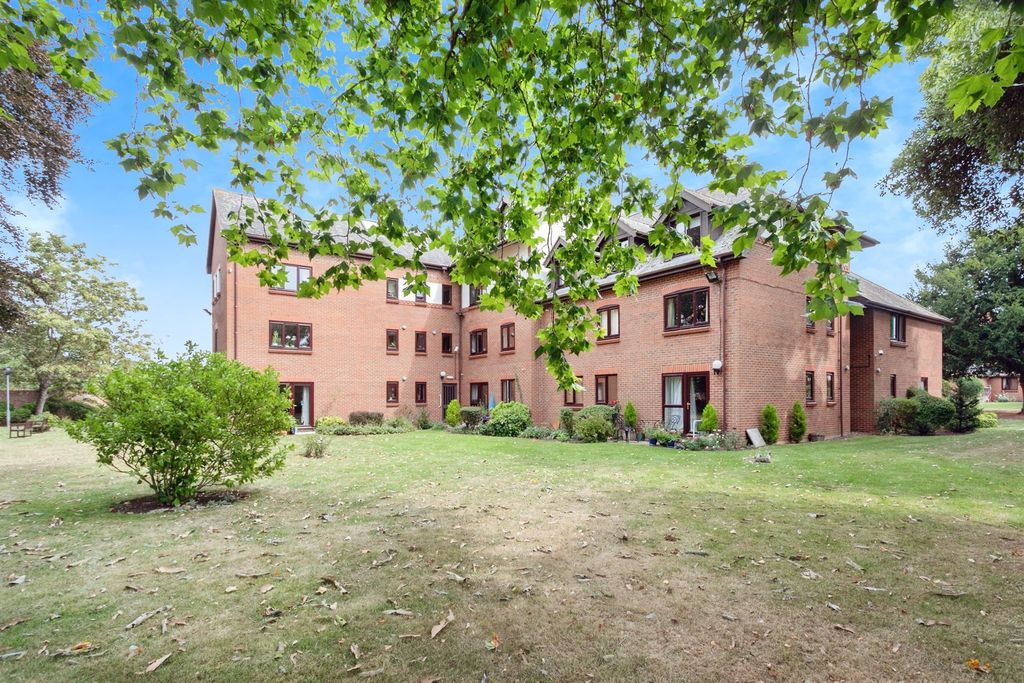 Property photo 1 of 13