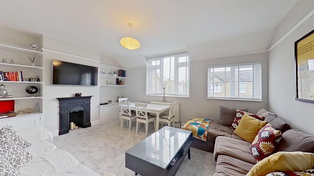 Property photo 1 of 14 Tranmere-Road-Earlsfield-Sw18-05032024_093427.Jpg