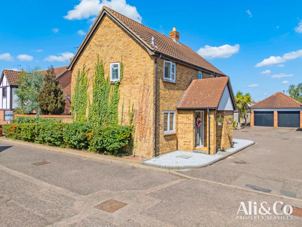 Property photo 2 of 23