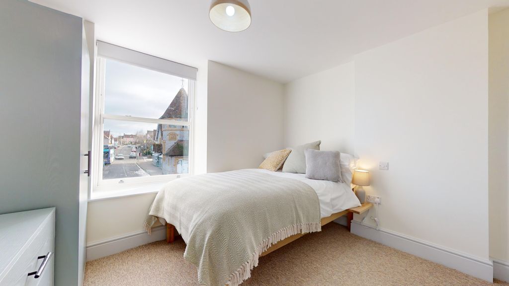 Property photo 1 of 8 Flat 1 Room 5B