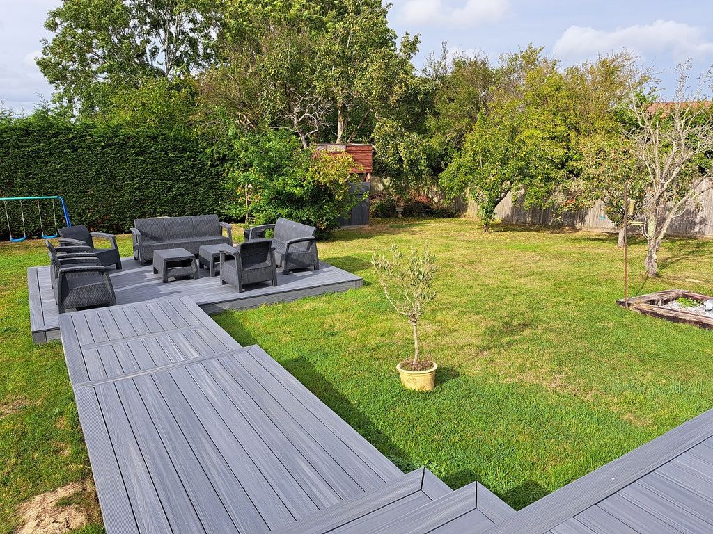 Property photo 2 of 29 Rear Garden