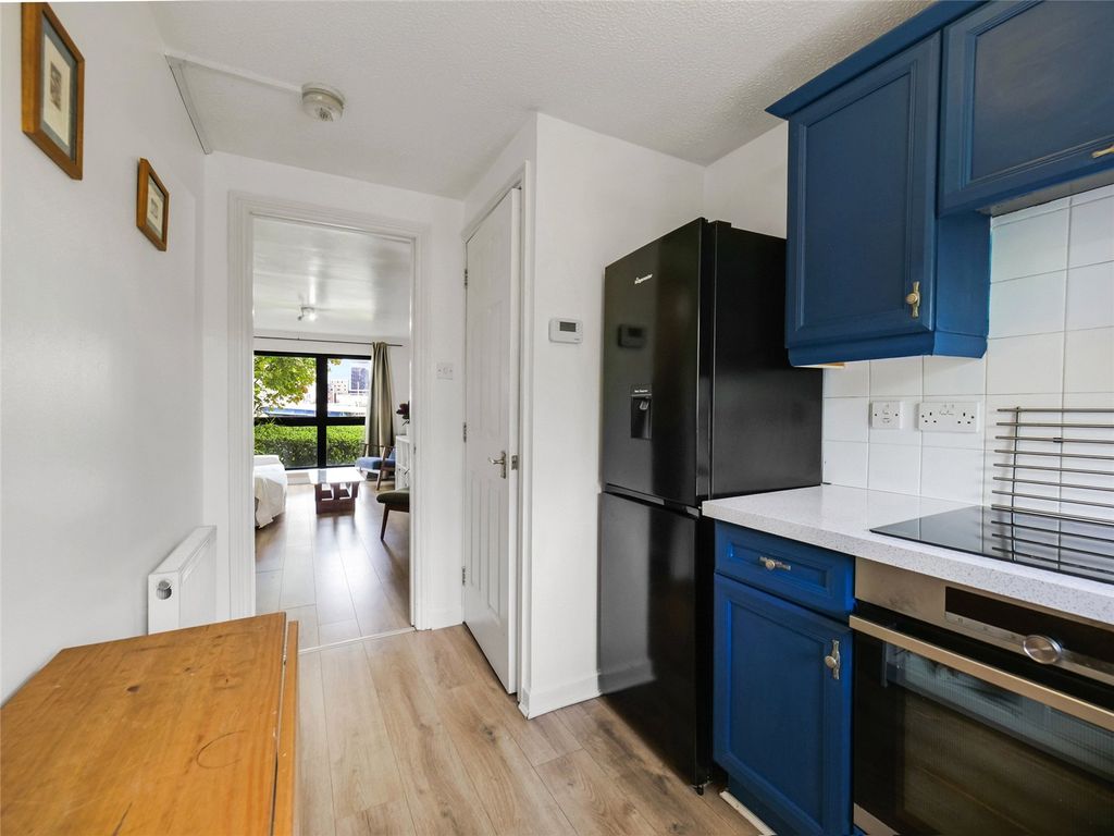 Property photo 2 of 18 Picture No. 08