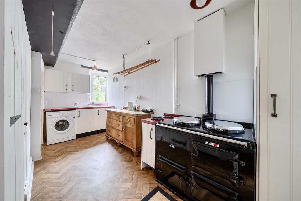 Property photo 3 of 18 2