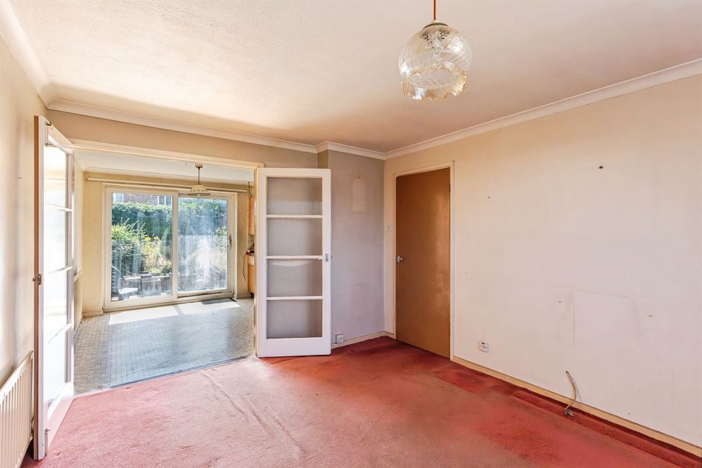 Property photo 2 of 19