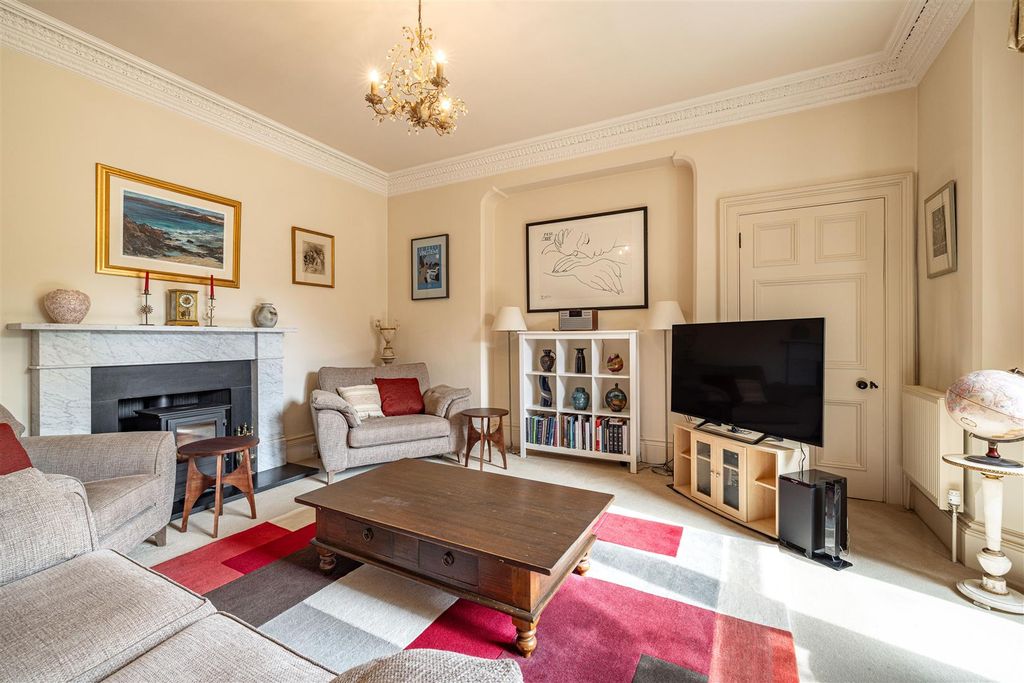 Property photo 3 of 45 16 Melrose Road Galashiels 16.Jpg