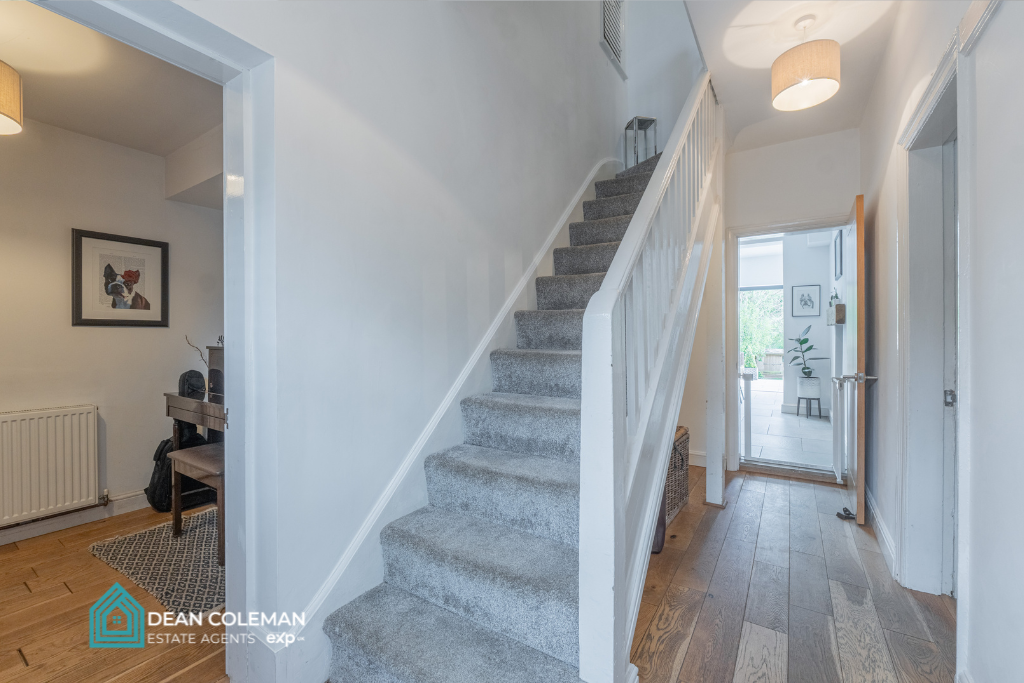 Property photo 3 of 33