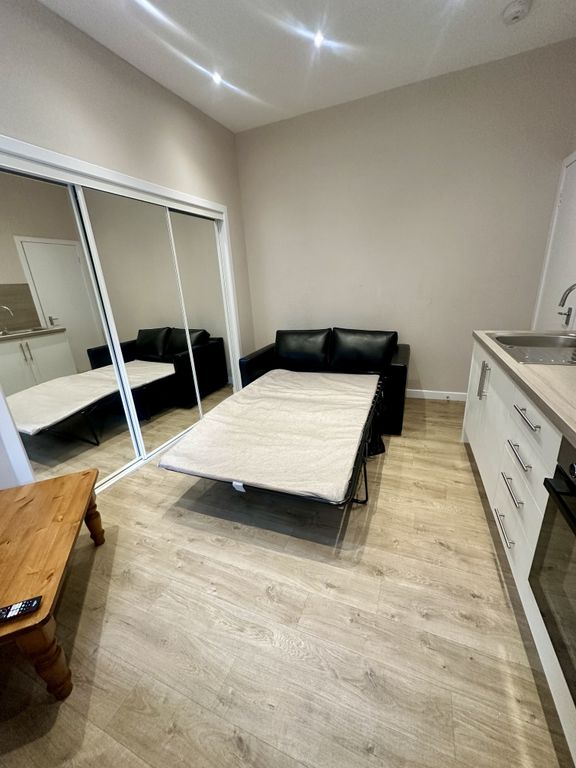 Property photo 3 of 8 Sofa Bed Detail