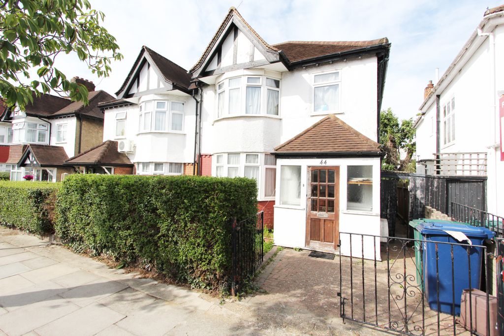Property photo 1 of 2