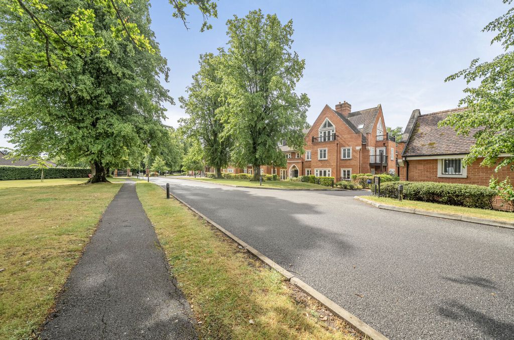 Property photo 3 of 18 1468450-19-6A1Fbb...