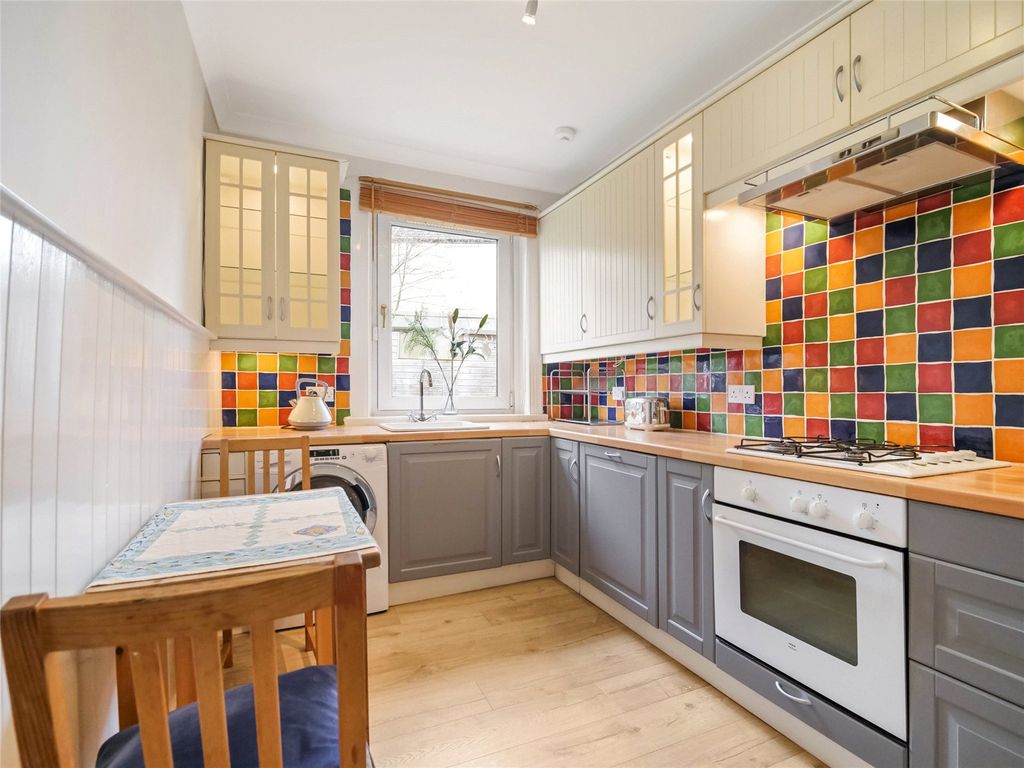 Property photo 3 of 14 Kitchen
