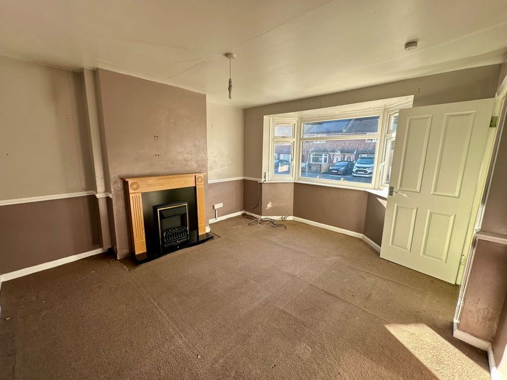 Property photo 2 of 8 Image 2