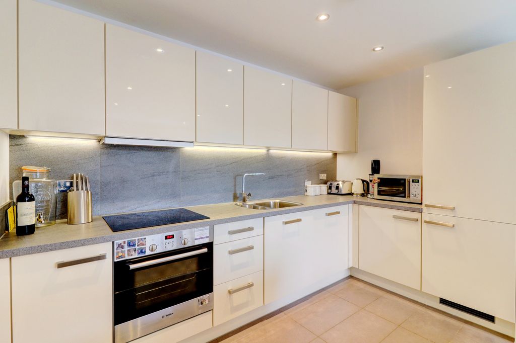 Property photo 3 of 10 Picture No. 05