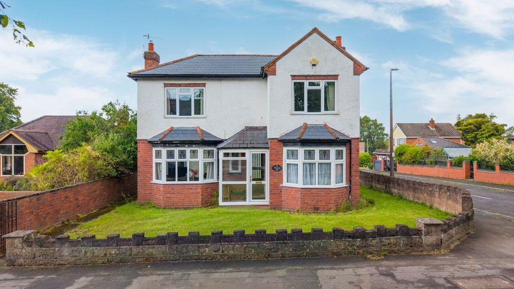 Property photo 1 of 28