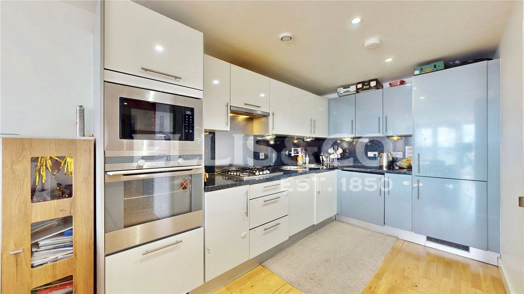 Property photo 3 of 18 Picture No. 13