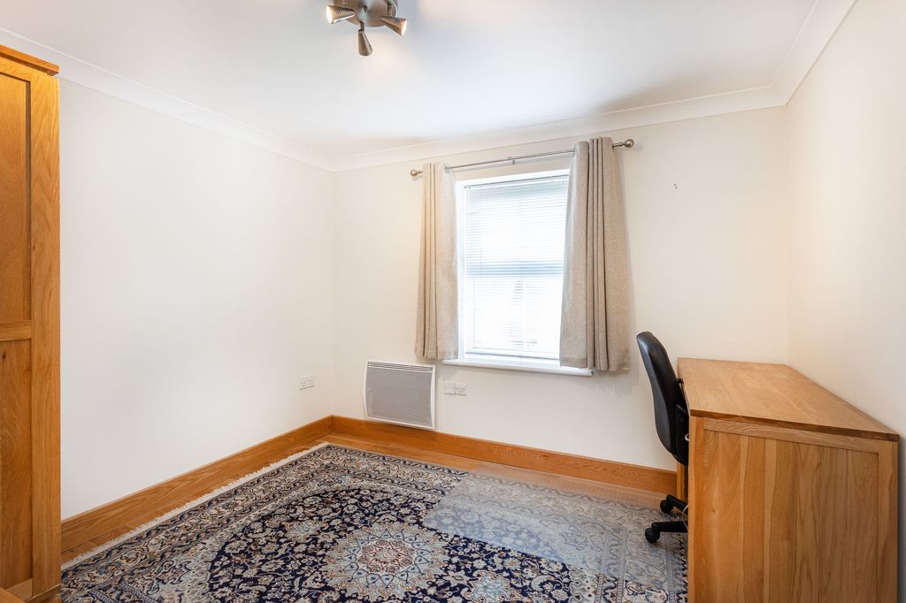 Additional image 10 of 3 bed maisonette for saleElizabeth Jennings Way, Oxford OX2