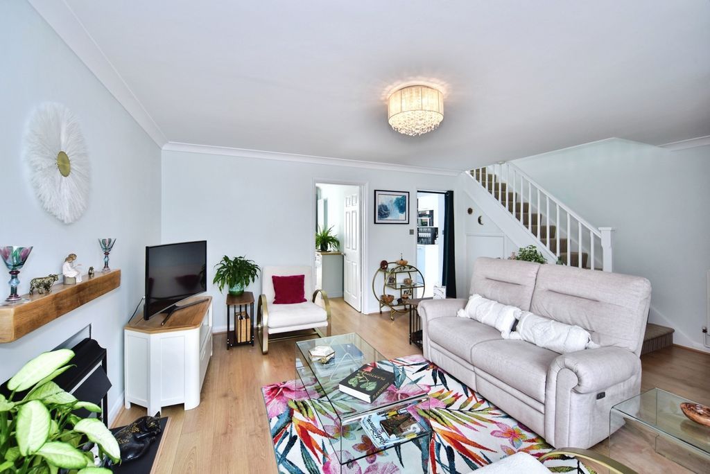Property photo 2 of 18 Pbox-Img.Jpg
