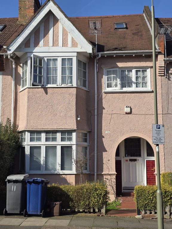 Property photo 1 of 4 Room