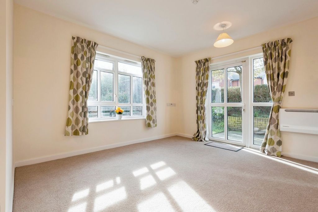 Property photo 3 of 13
