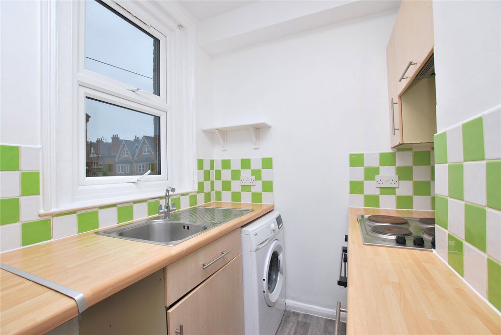 Property photo 2 of 5 Picture No. 12