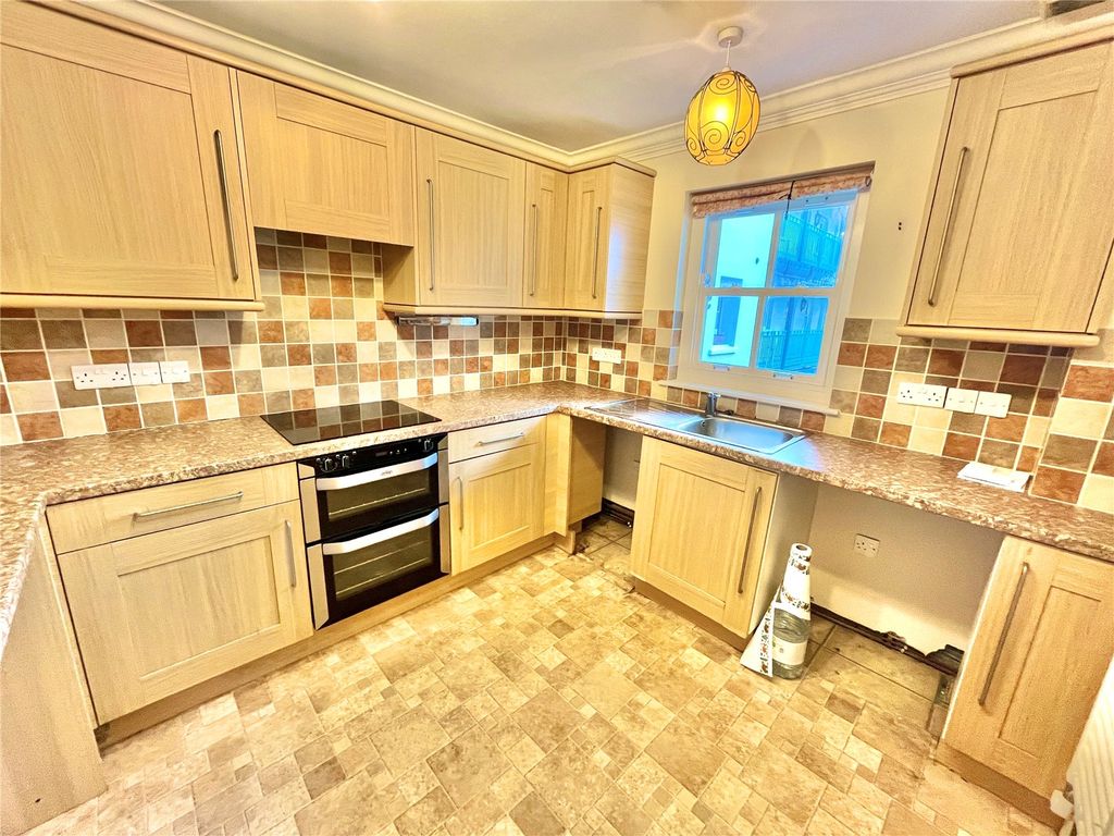 Property photo 2 of 20 Picture No. 15