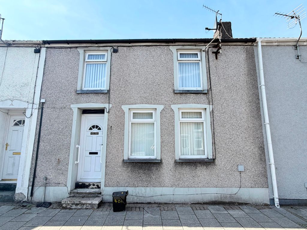 Property photo 1 of 6