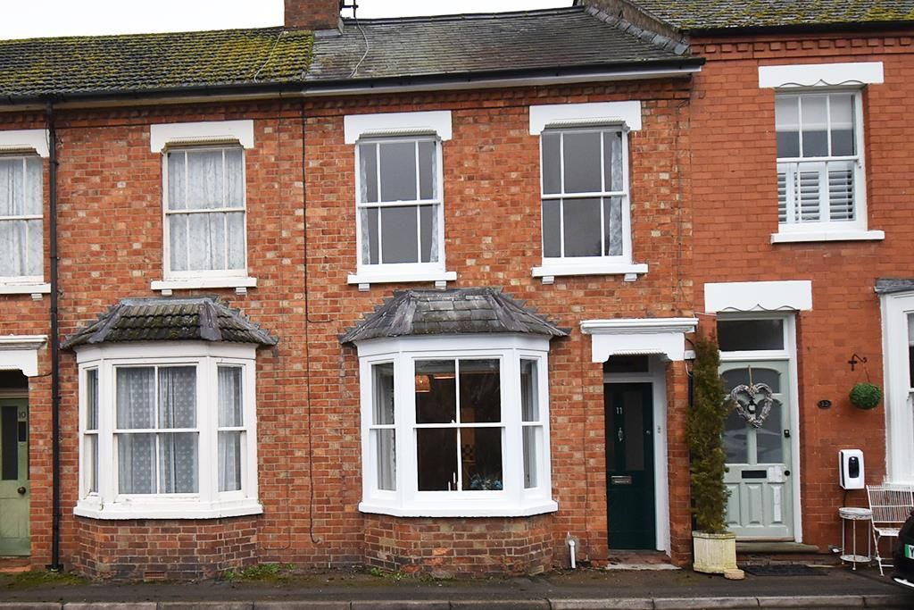 Property photo 1 of 12