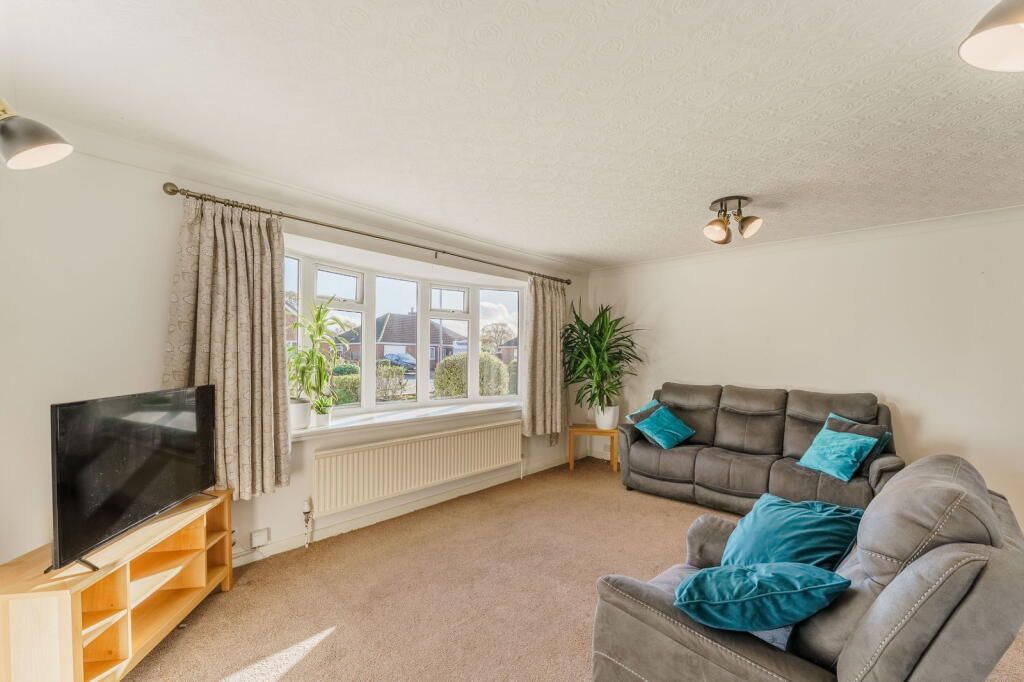 Property photo 2 of 36