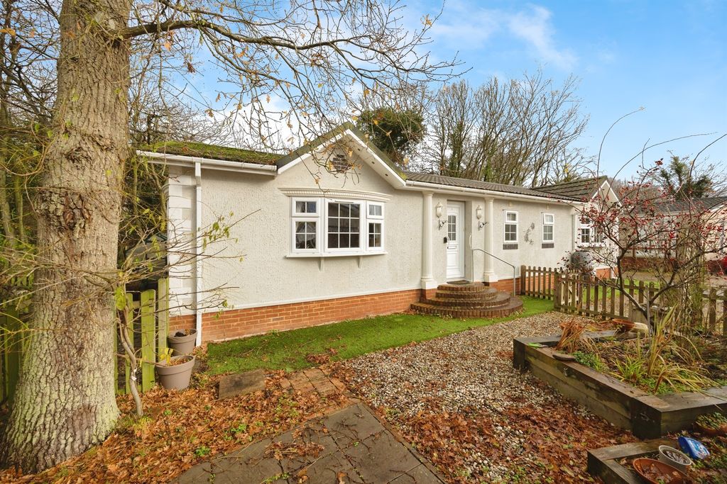 Property photo 1 of 24