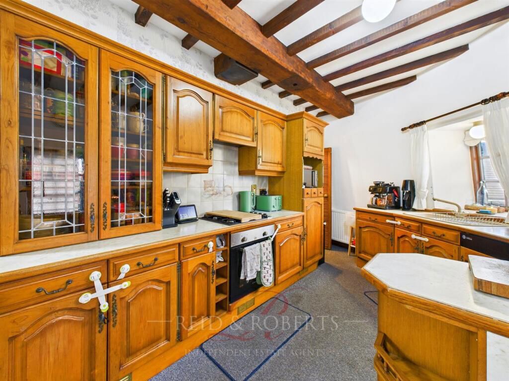 Property photo 3 of 37