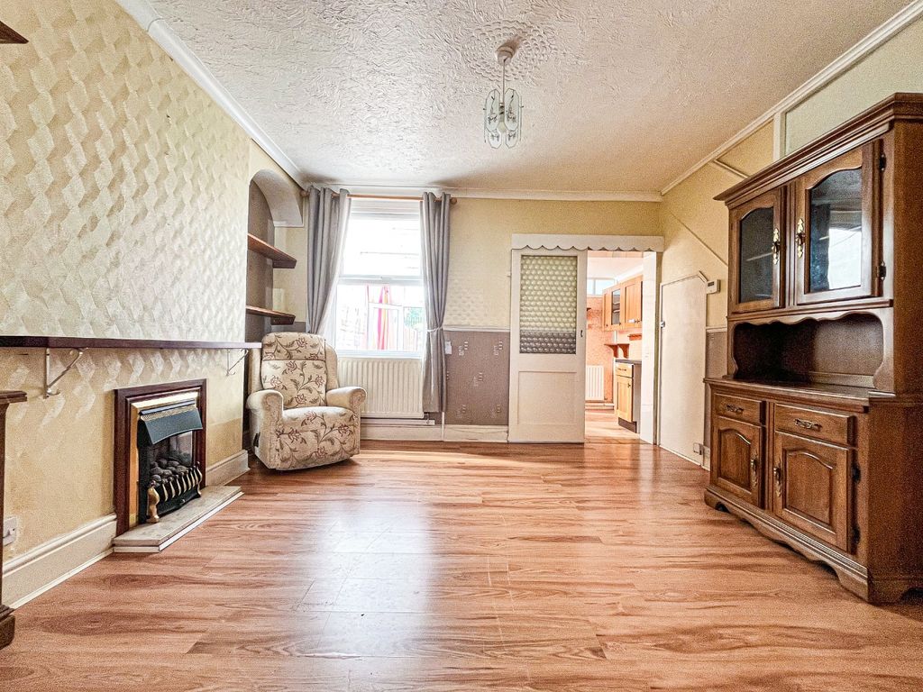 Property photo 3 of 14 4309914