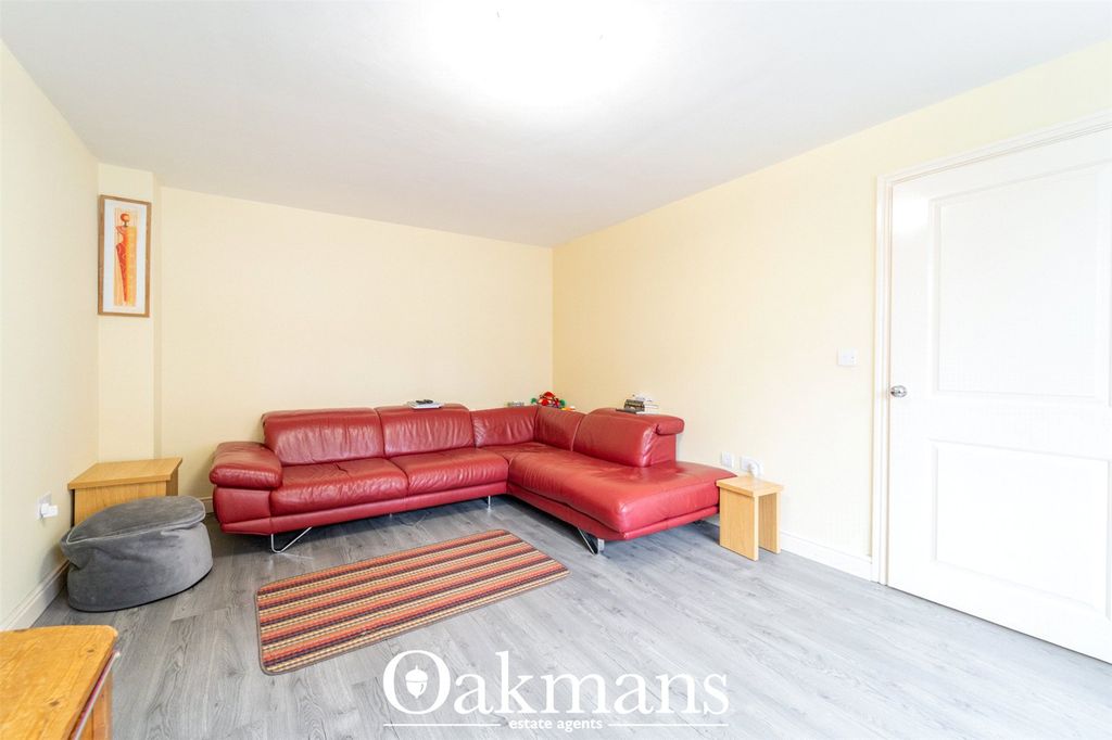 Property photo 2 of 28 Picture No. 25