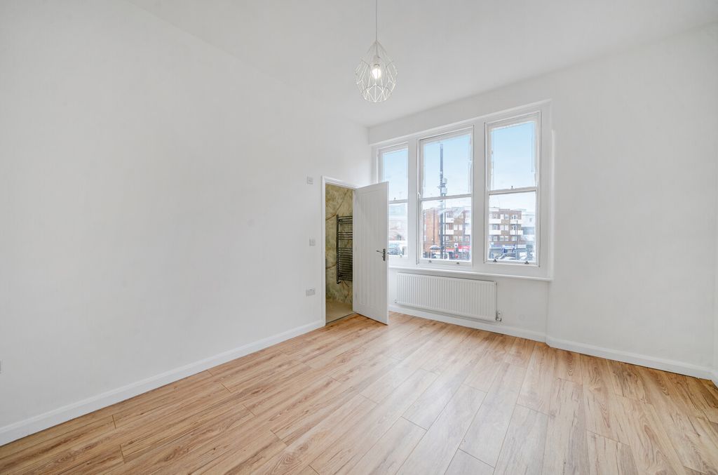 Property photo 1 of 8 1362965-2-68F8B93...