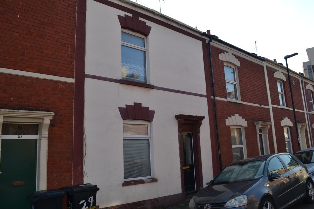 Property photo 1 of 16