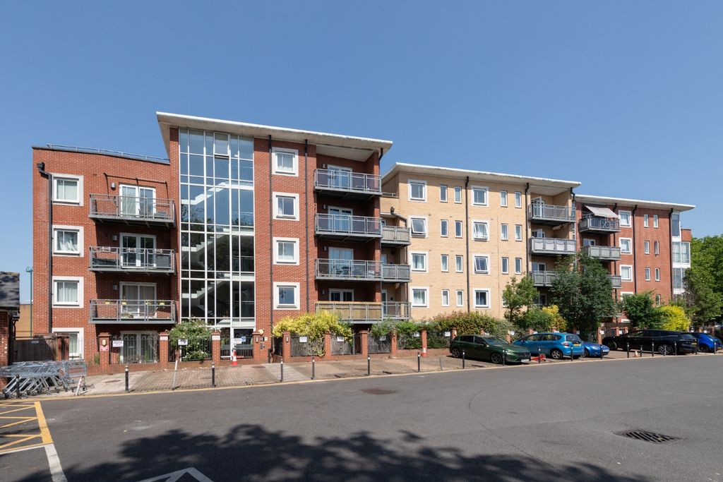 Property photo 1 of 13 5206720