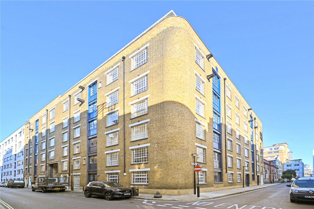 Property photo 2 of 17 Picture No. 21