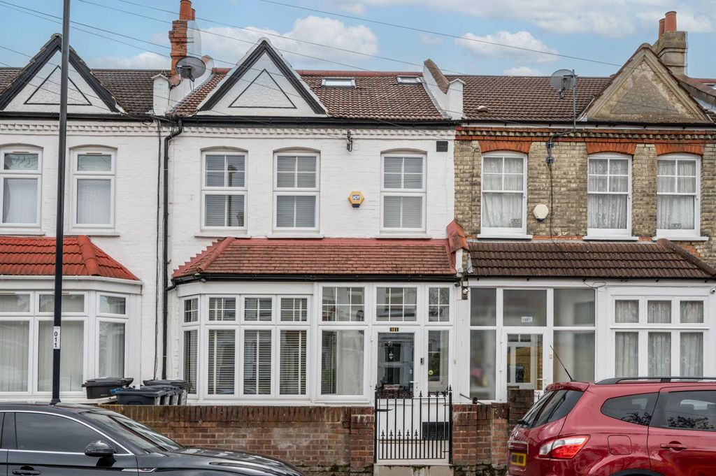 Property photo 2 of 13