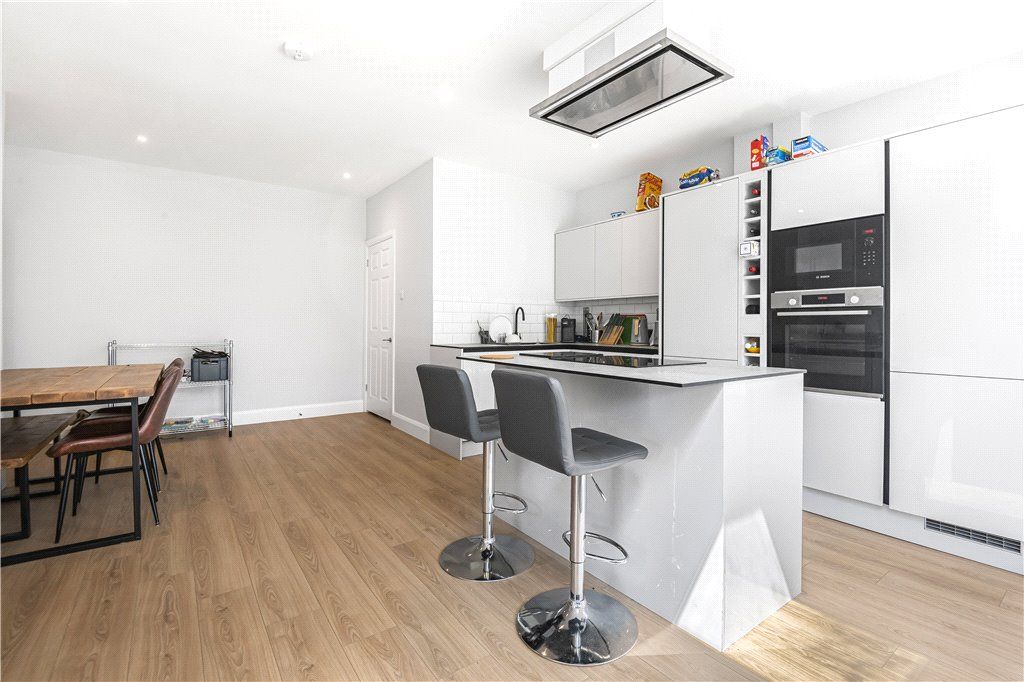 Property photo 2 of 18 Reception/Kitchen