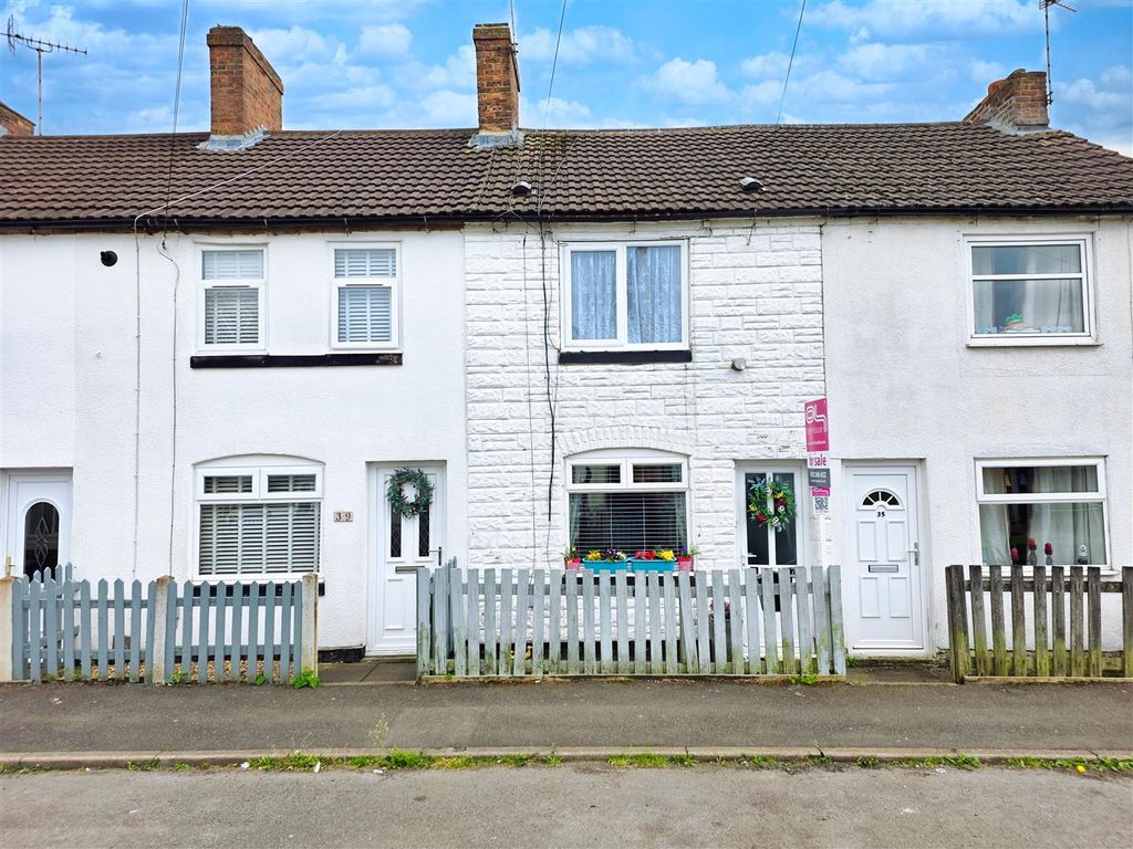 Property photo 1 of 21 Hall Street, Church Gresley (1).Jpg