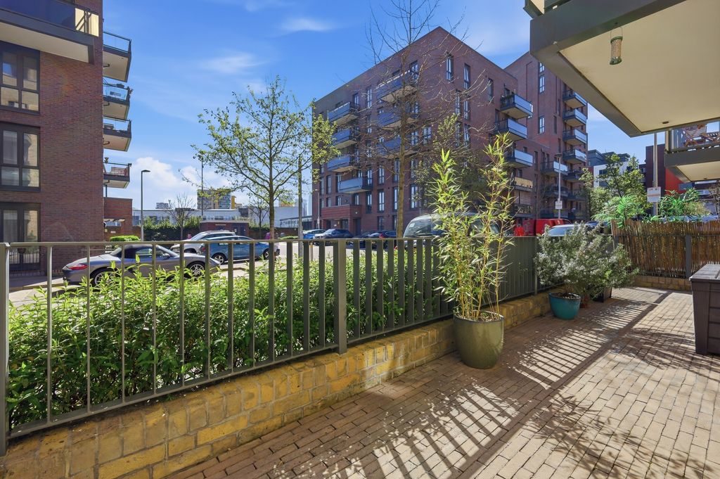 Property photo 2 of 18 23_Img_5463