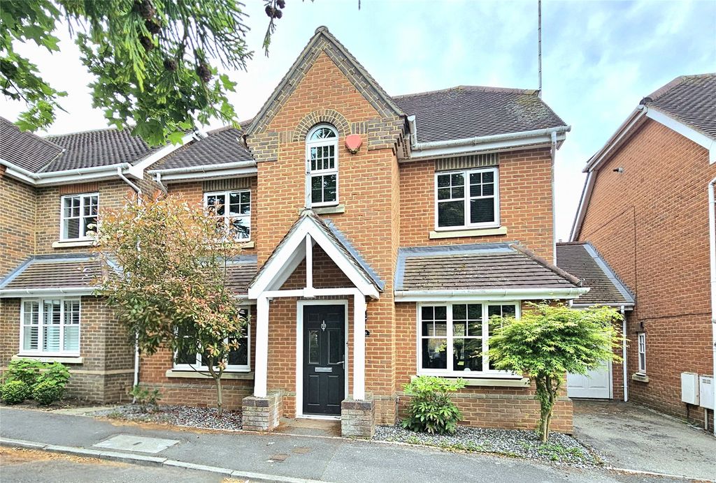 Property photo 1 of 16 Picture No. 27