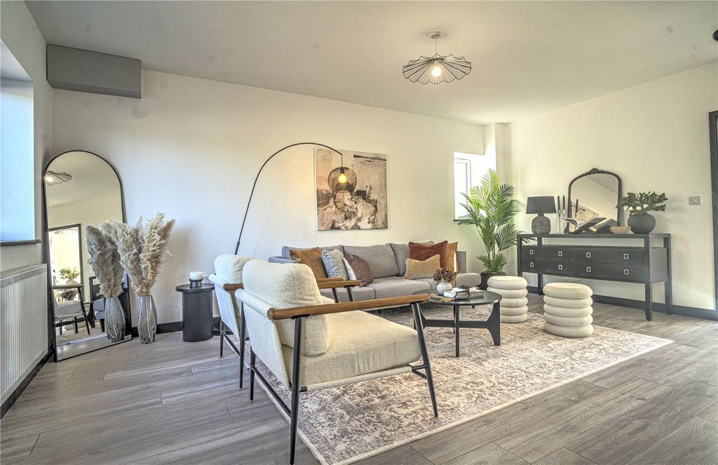 Property photo 3 of 9 Picture No. 19