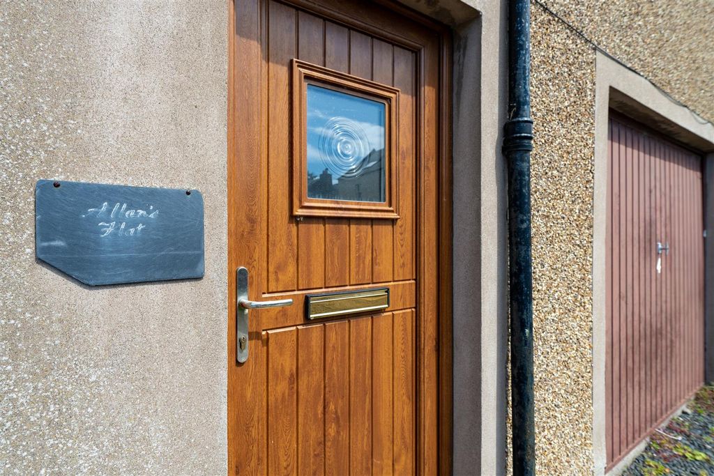 Property photo 2 of 11 Allan's_Flat_Kirk_Yetholm-4.Jpg