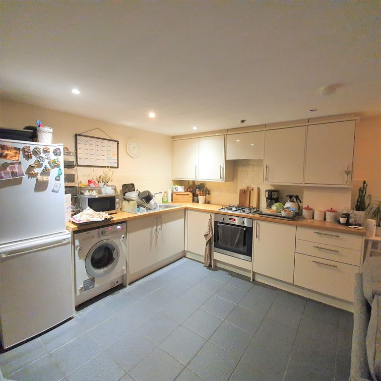 Property photo 1 of 4