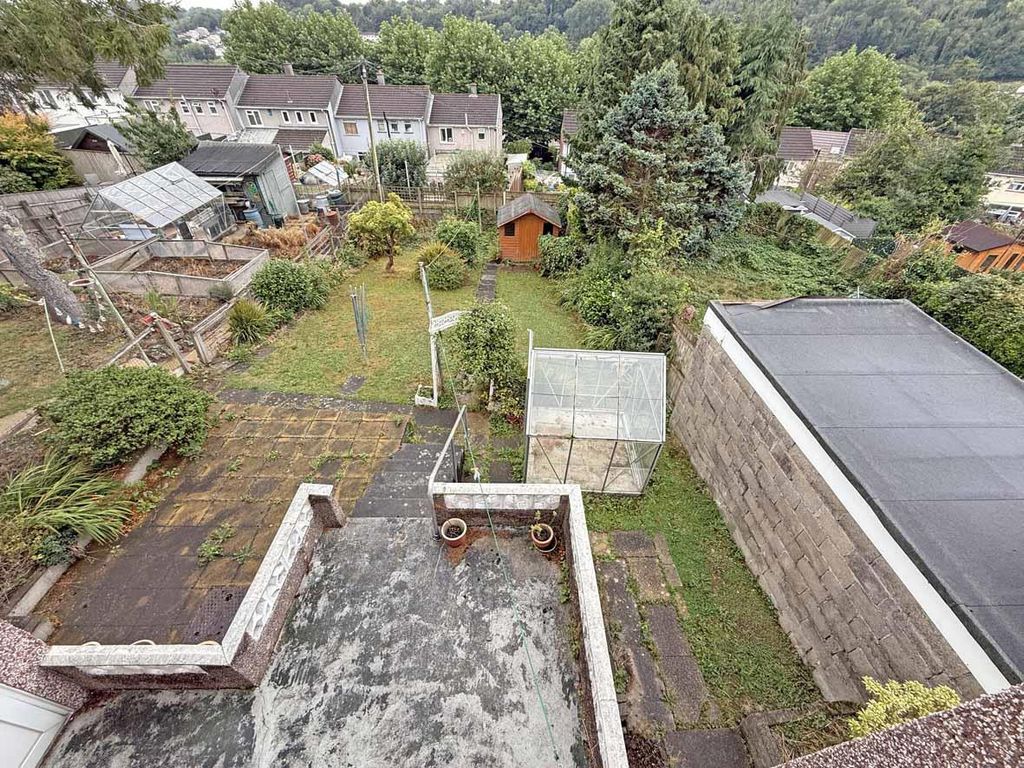Property photo 2 of 18 Carradale Road 18 - Garden Front...Jpg