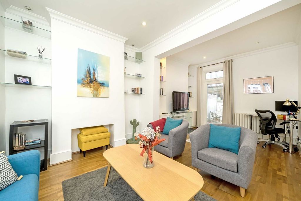 Property photo 2 of 9