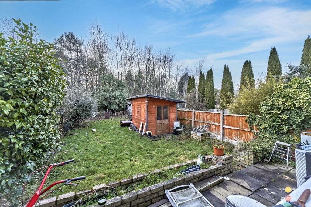 Property photo 3 of 27