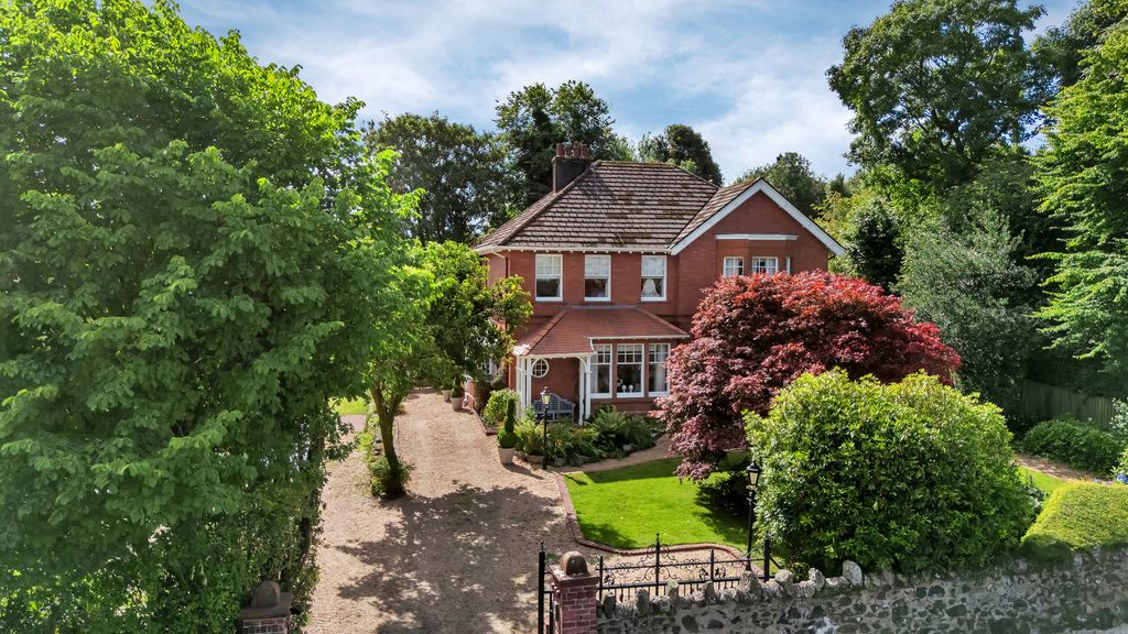 Property photo 1 of 72 156-Print-The Red House_61