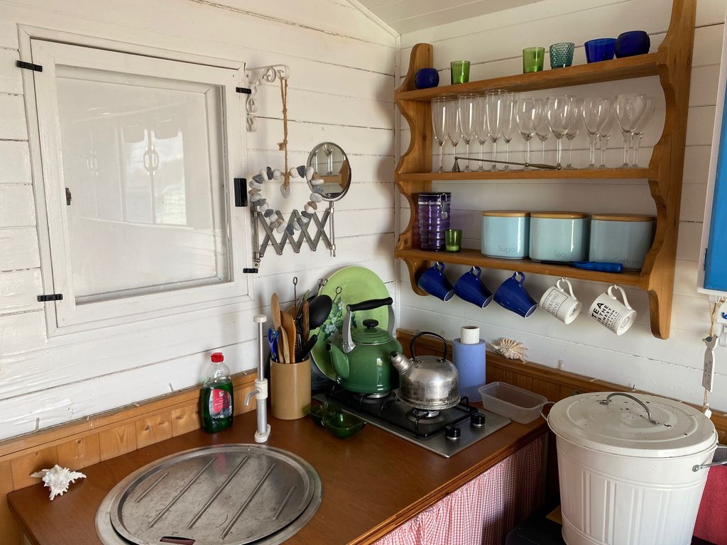 Property photo 3 of 13 12