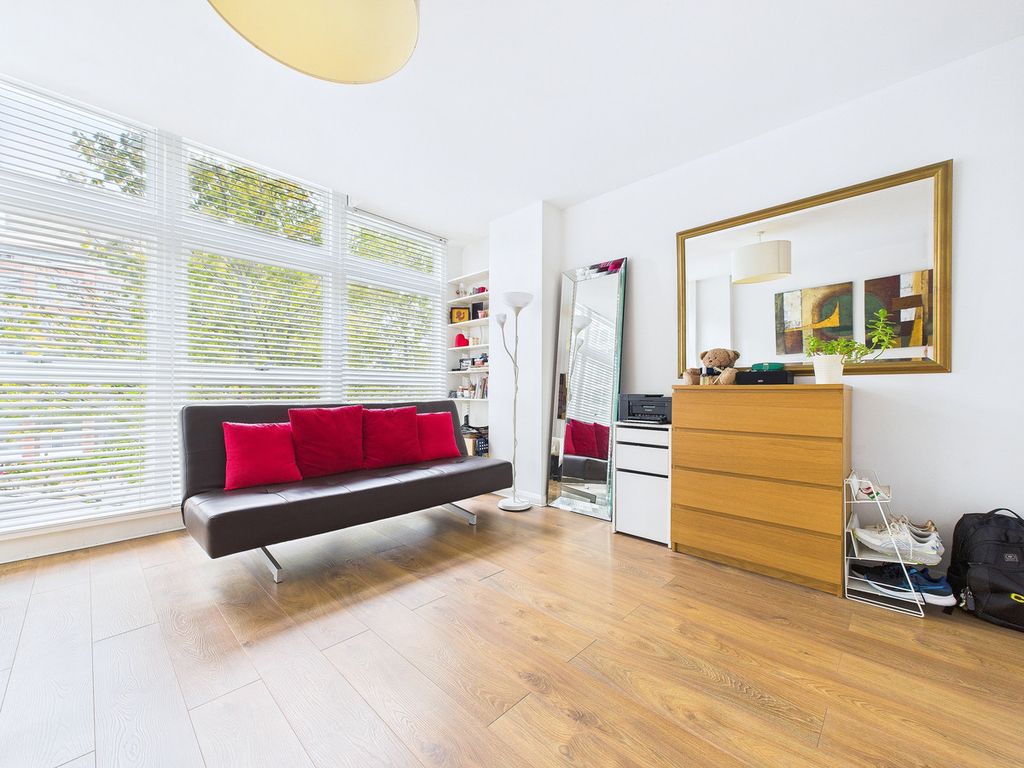 Property photo 2 of 43