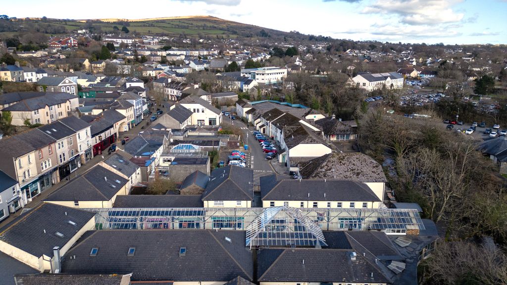 Property photo 3 of 6 3